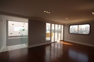 Image 10 - 867204