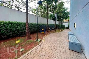 Image 35 - 867210