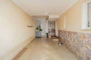 Image 30 - 867212