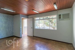 Image 35 - 867219