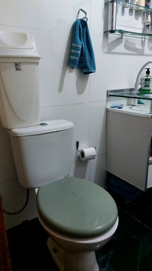 Image 12 - 867228