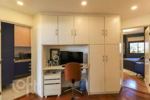 Image 42 - 867249