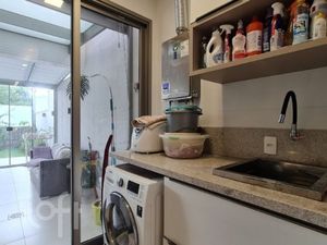 Image 30 - 867275