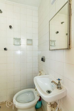 Image 13 - 867279