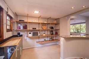 Image 13 - 867298