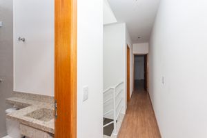 Image 4 - 867306