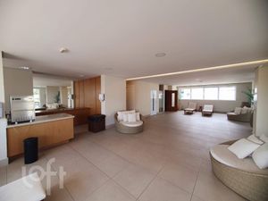 Image 15 - 867315