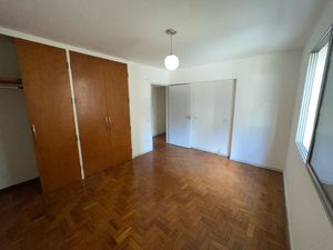 Image 10 - 867338