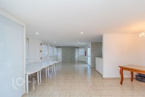 Image 33 - 867340