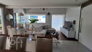 Image 6 - 867351
