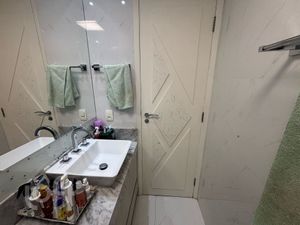 Image 19 - 867374