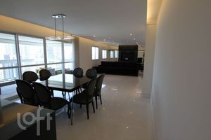 Image 4 - 867375