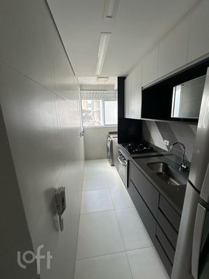 Image 8 - 867410