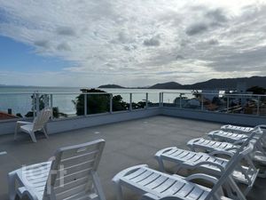 Image 15 - 867424