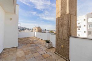Image 35 - 867432