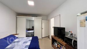 Image 8 - 867433