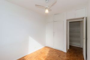 Image 10 - 867446