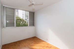Image 17 - 867446