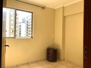 Image 10 - 867447