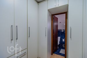 Image 17 - 867467