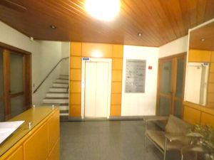Image 2 - 867484