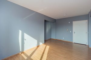 Image 4 - 867492