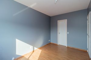 Image 13 - 867492