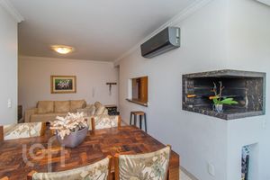 Image 4 - 867493