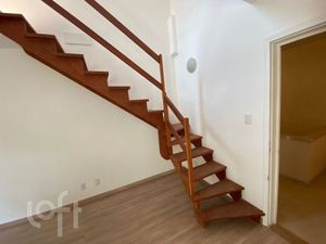 Image 12 - 867502