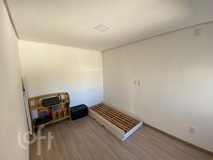 Image 8 - 867502