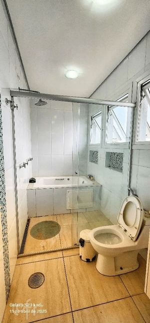 Image 10 - 867519