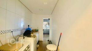Image 4 - 867520