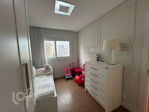 Image 11 - 867541