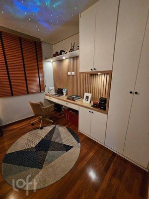 Image 23 - 867557
