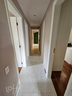 Image 25 - 867557