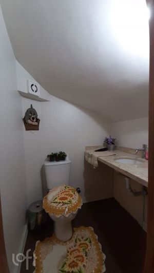 Image 32 - 867597