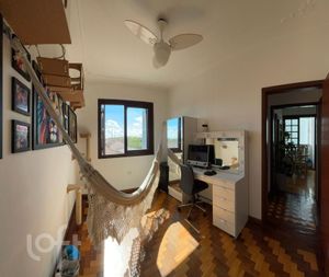 Image 19 - 867598