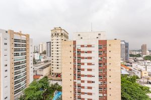 Image 17 - 867602