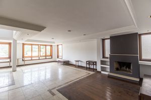 Image 18 - 867607