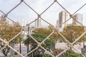 Image 6 - 867614