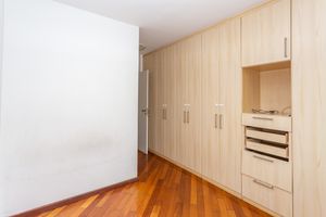 Image 18 - 867614