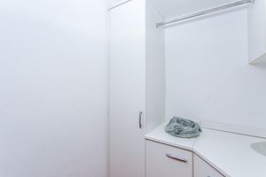Image 42 - 867614