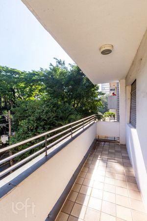 Image 25 - 867615