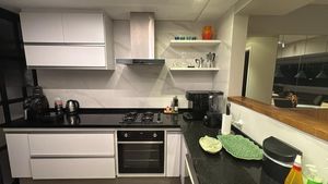 Image 10 - 867617