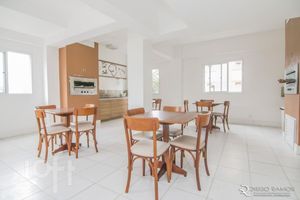 Image 18 - 867628
