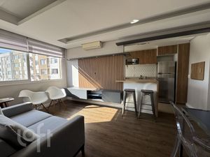 Image 10 - 867630