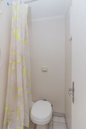 Image 19 - 867640
