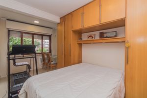 Image 12 - 867644
