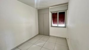 Image 7 - 867657