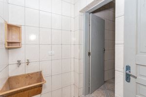 Image 30 - 867658